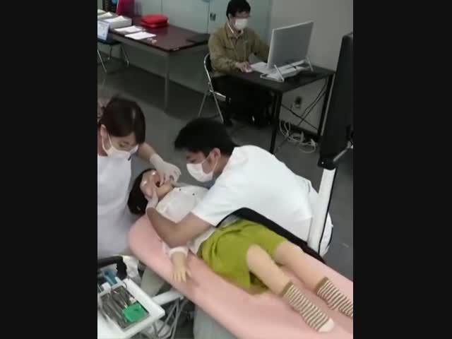 Медицинский робот в Японии