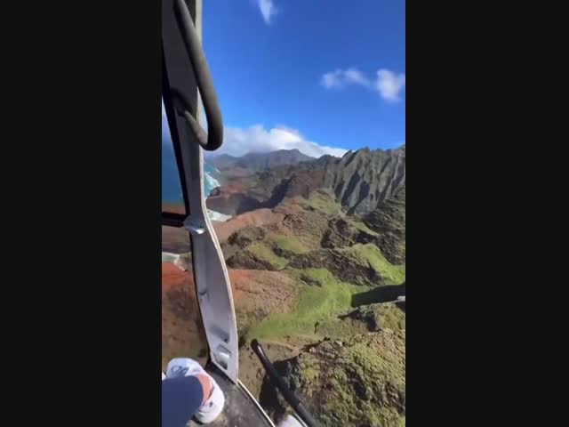Крушение вертолета на Гавайях
