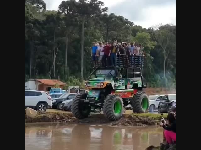 Искупались  все