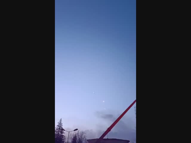 Момент попадания ракеты в ДнепроГЭС