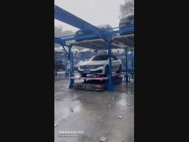 Ультрасовременная парковка в Китае