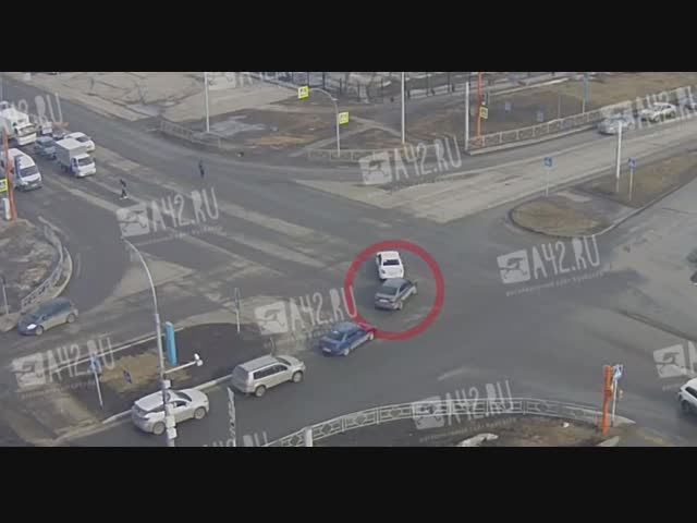 Автомобиль немного укоротили