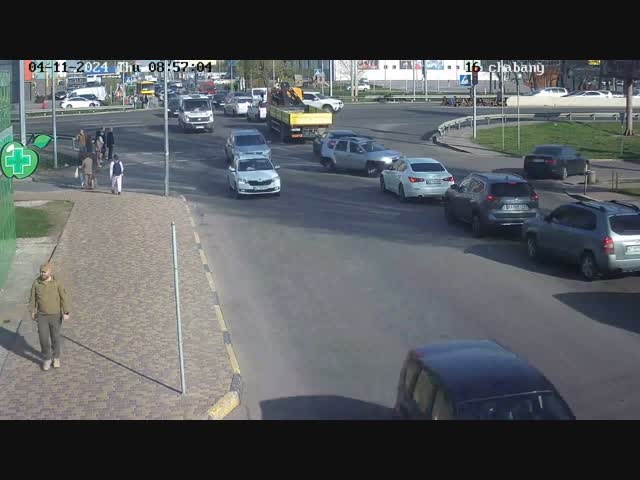 Девушка сбила Гелендваген