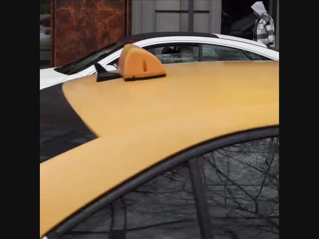 Красивая (была) машина