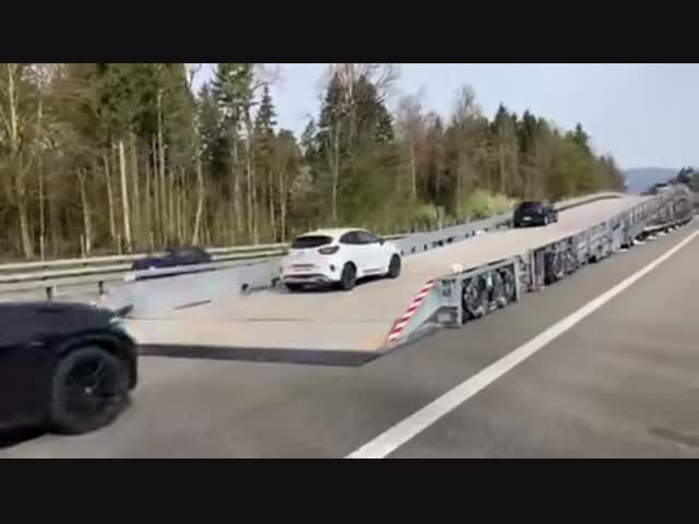 В Швейцарии передвижной мост-эстакада используется для проведения дорожных работ без остановки движения