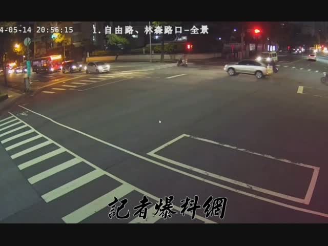 Никого не вижу, никого не слышу