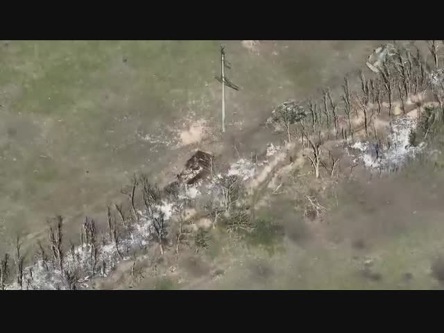 Танк подорвался на мине