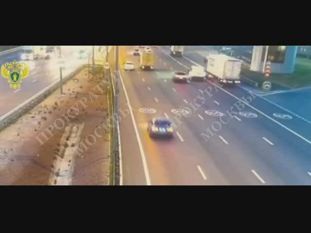 Два обугленных трупа на МКАДе