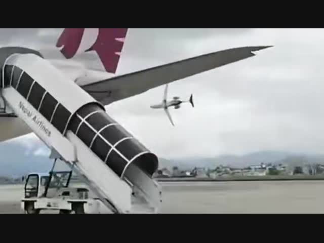 Как после такой катастрофы садиться в самолет?