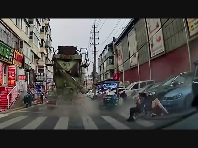 Так и убить кусками резины может