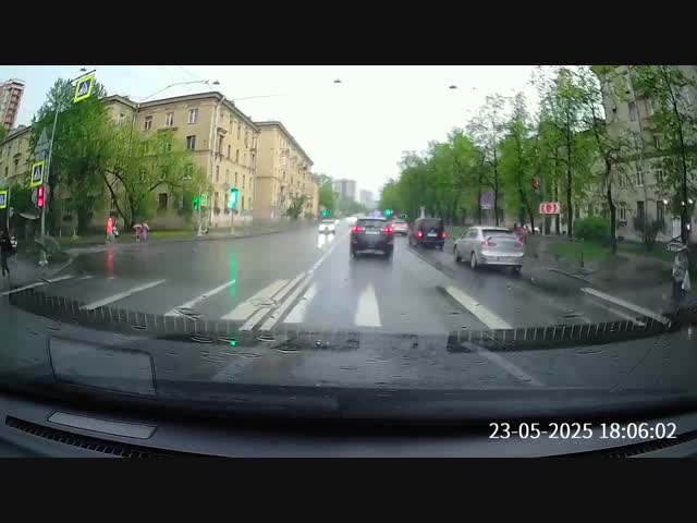 Чуть не совершил лобовое столкновение