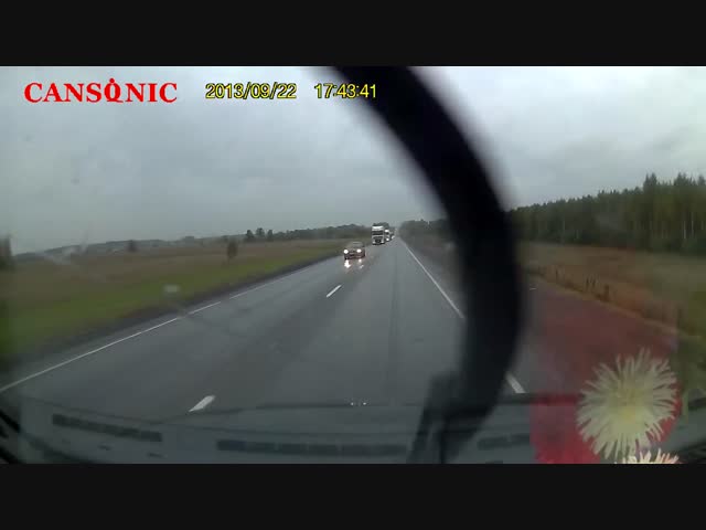 Фуру вынесло на встречку