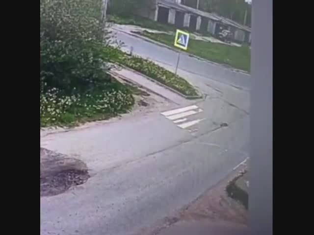 Красивый полёт питбайкера без последствий