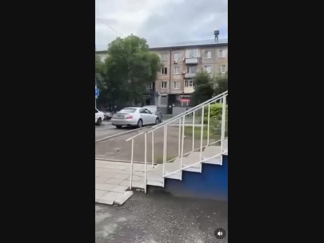 Два хороших человека не смогли поделить дорогу