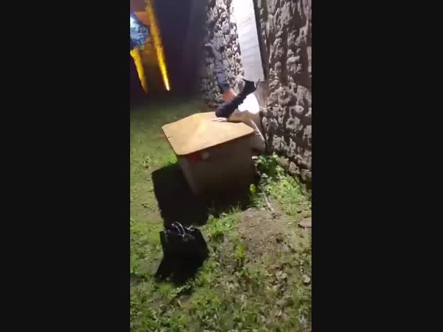 Говорят, её так и оставили