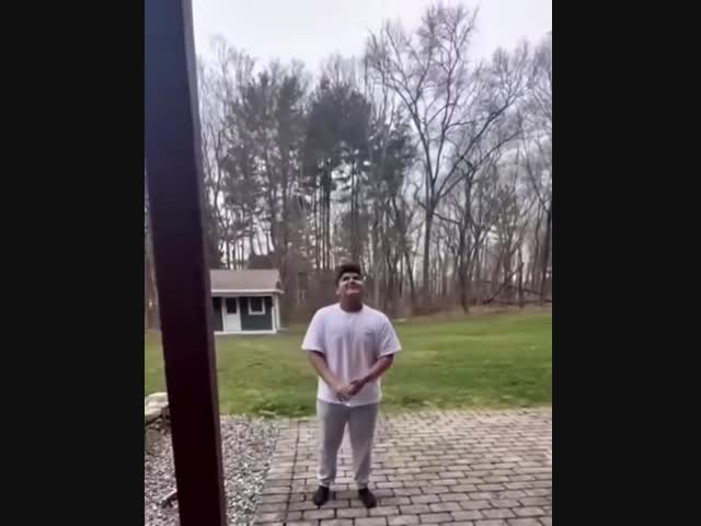 Ненадежные перила на балконе