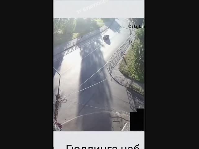 Курьер Яндекса не довез свой заказ