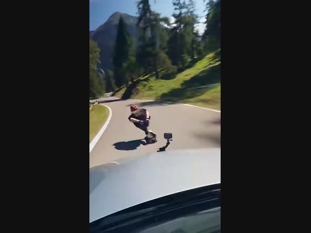 Красиво ушёл с трассы