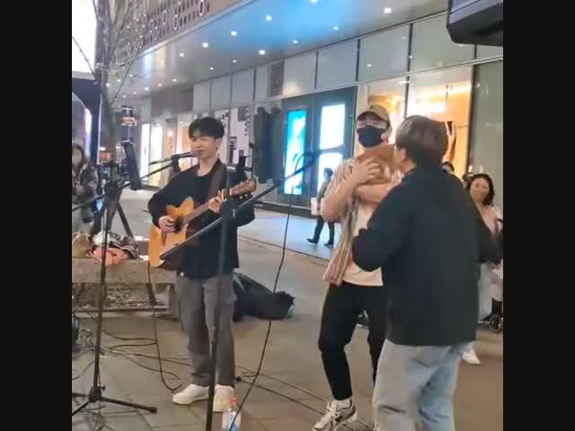 Музыкальная кошка