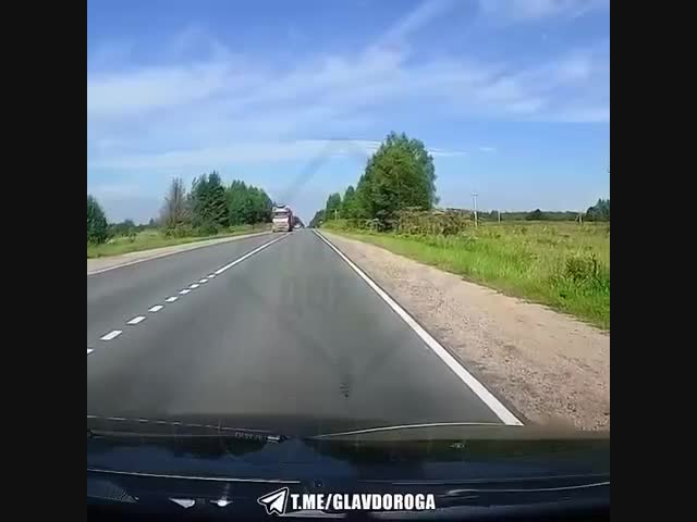 Под Торжком автомобилист устроил смертельное ДТП на встречке