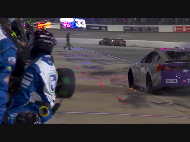 Взаимовыручка среди соперников