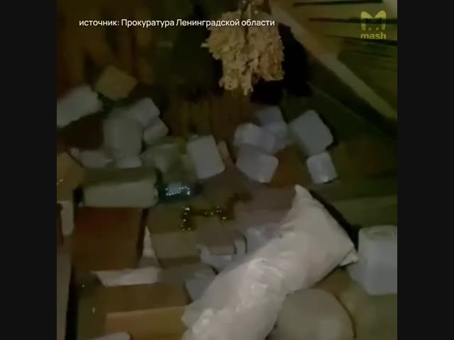 В Ленинградской области погибли 19 человек от самогона, который гнала воспитательница детского сада