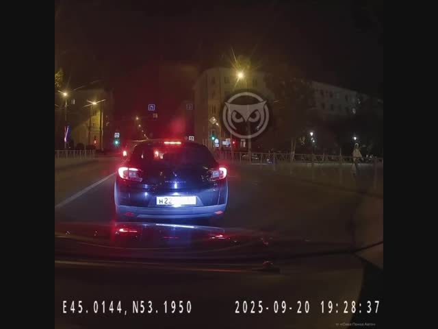 Совсем слепой самокатчик