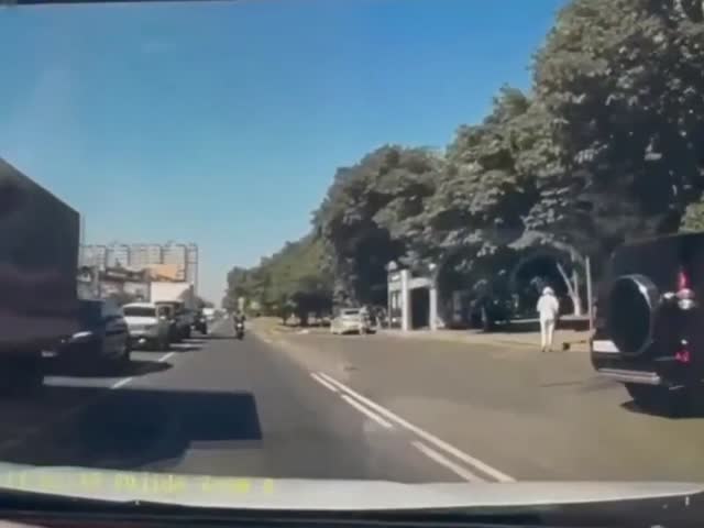 Неопытный мотоциклист