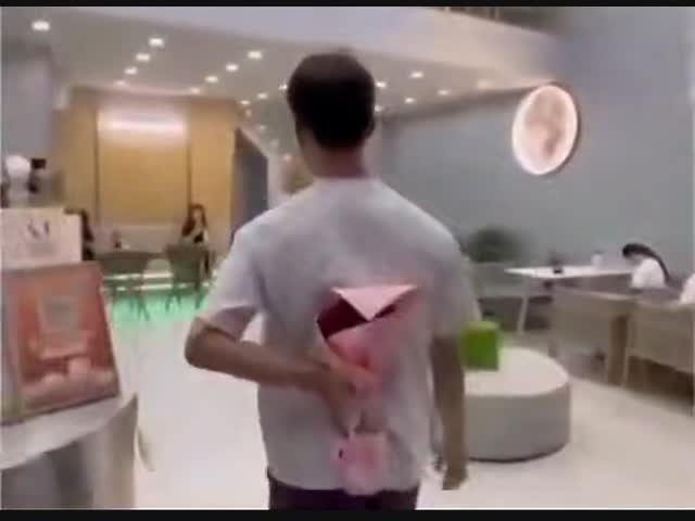 Поздравил, так поздравил