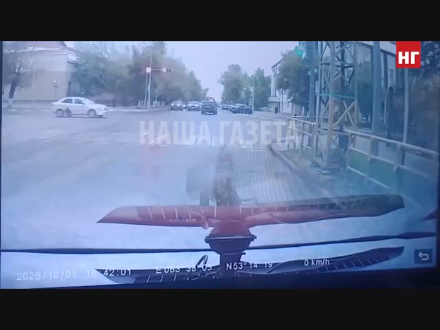 В Костанае пассажирка выпала из такси и погибла под колёсами другой машины