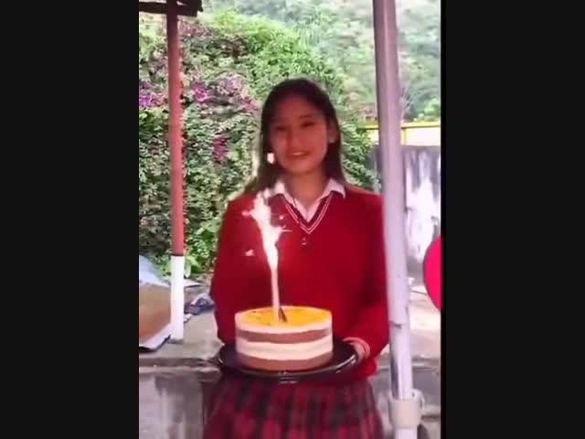 Бедная девочка