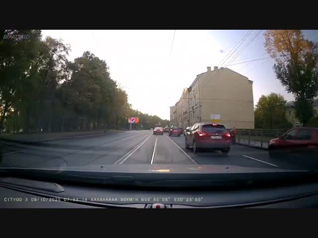 Доставщика подбили