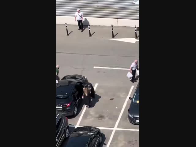 Ссора из-за парковки