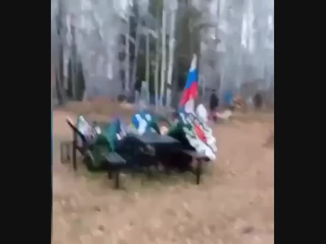 Малолетние вандалы разгромили более 80 надгробий в Новосибирской области