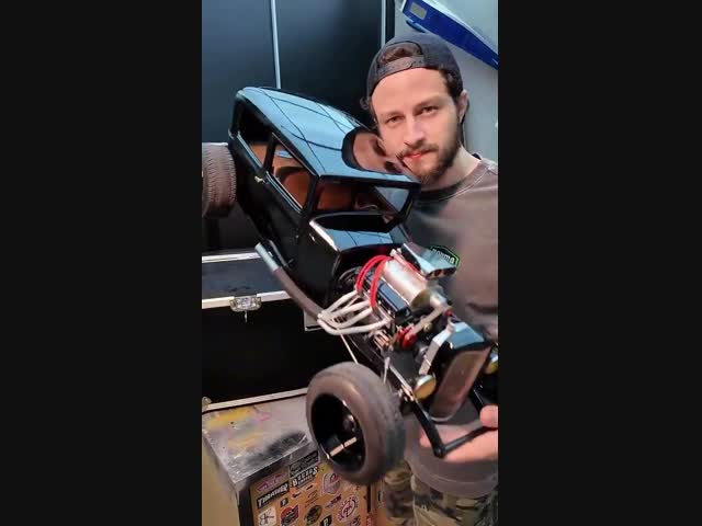 Модель автомобиля