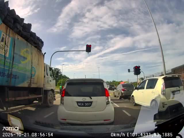 Похоже, у грузовик отказали тормоза