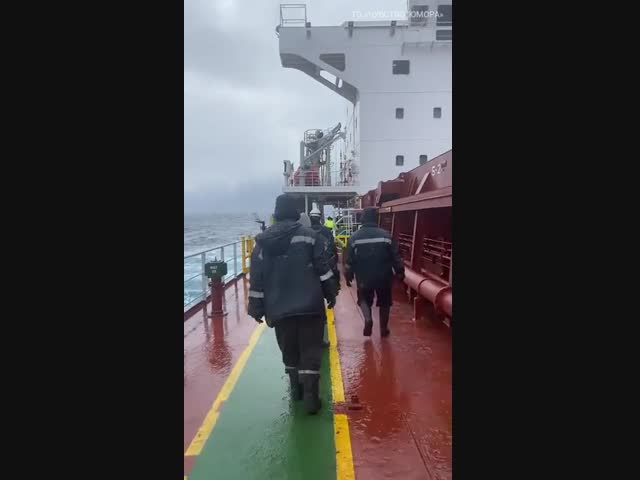 А когда на море качка...